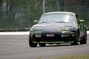 Aaron Jongbloedt's PTE Mazda Miata