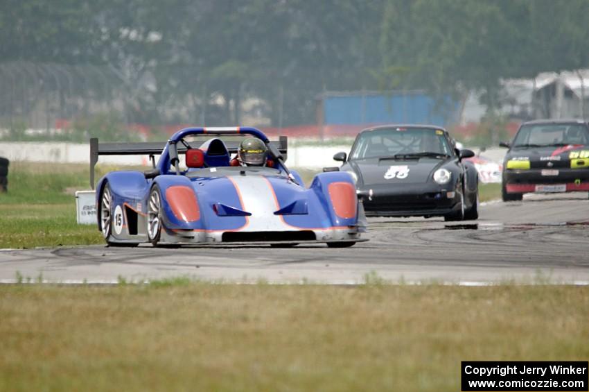 Jed Copham's SU Radical SR3, Phil Magney's GTS4 Porsche 993 and Brett Westcott's PTE Nissan Sentra SE-R