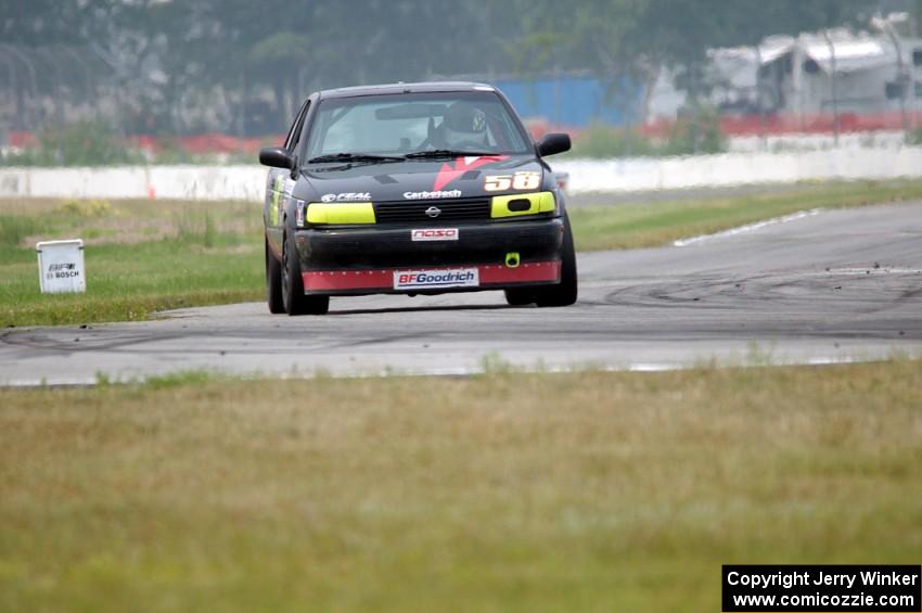 Brett Westcott's PTE Nissan Sentra SE-R