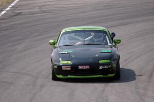 Aaron Jongbloedt's PTE Mazda Miata