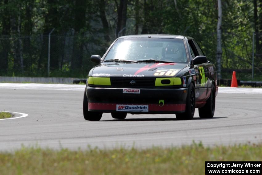 Brett Westcott's PTE Nissan Sentra SE-R
