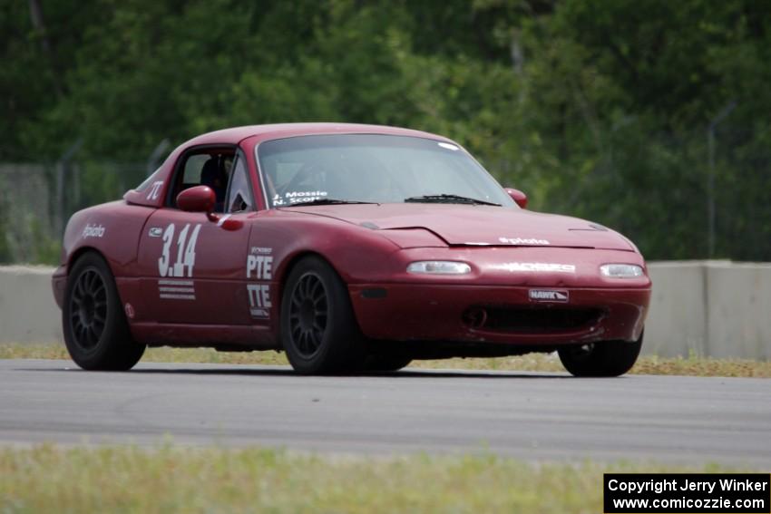 Matt Rivard's TTE Mazda Miata