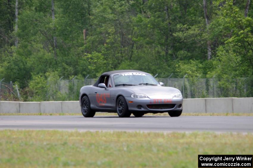 Justin Kaeberle's TTE Mazda Miata