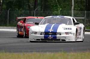 Cliff Ebben's Ford Mustang and Steve Streimer's Dodge Viper