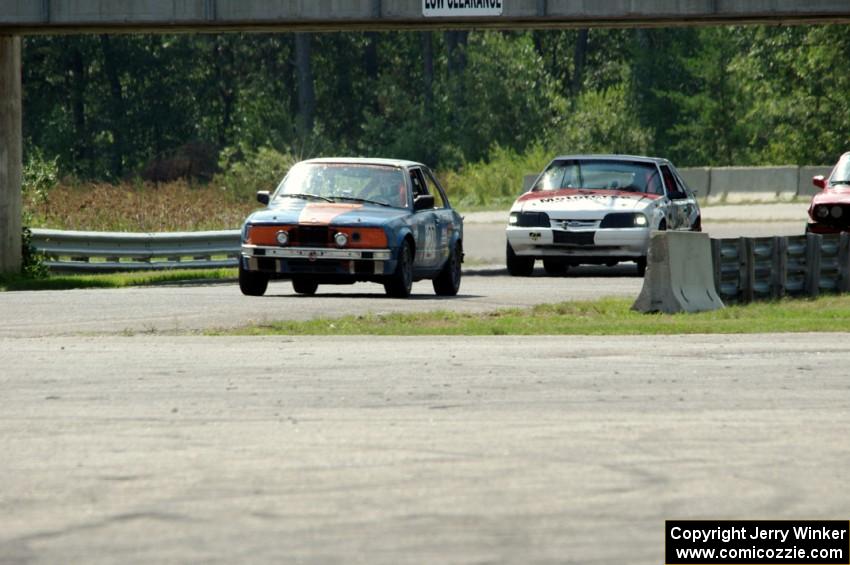 North Loop Motorsport BMW 325i and Motorcrap Racing Ford Mustang