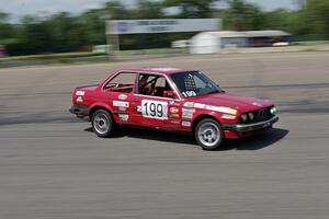 Cheap Shot Racing BMW 325is