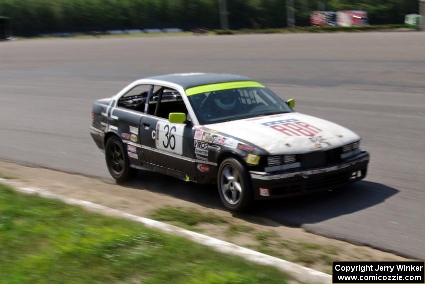 Ambitious But Rubbish Racing BMW 325