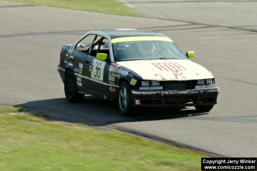 Ambitious But Rubbish Racing BMW 325