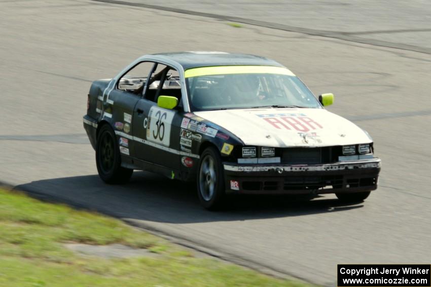 Ambitious But Rubbish Racing BMW 325