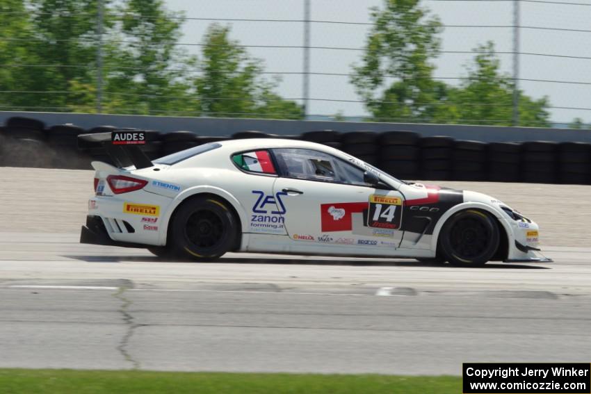 Mauro Trentin's Maserati Trofeo goes wide at turn one.