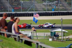 Austin Snader's Mazda MX-5 and Corey Fergus' Porsche Cayman