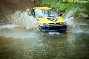 Lon Peterson / Bill Gutzmann Subaru Impreza 2.5RS at the flying finish of Stony Crossing, SS1.