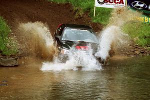 Nick Robinson / Jim Newton Honda Civic at the flying finish of Stony Crossing, SS1.