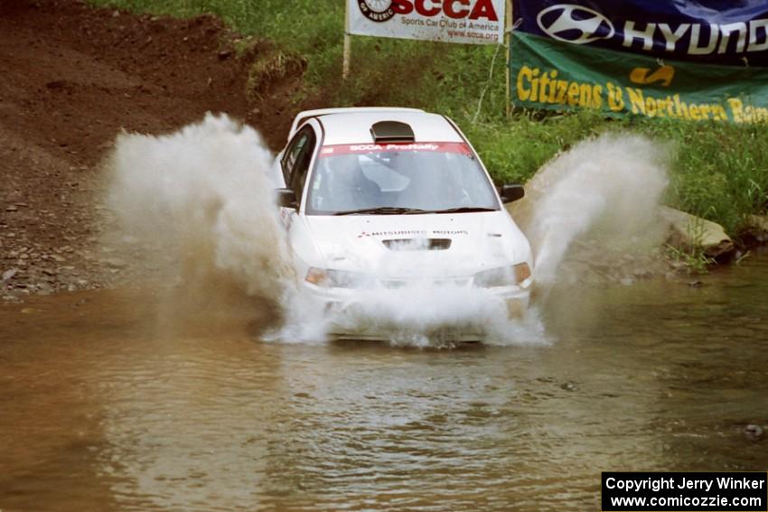 Tim Paterson / Scott Ferguson Mitsubishi Lancer Evo IV at the flying finish of Stony Crossing, SS1.