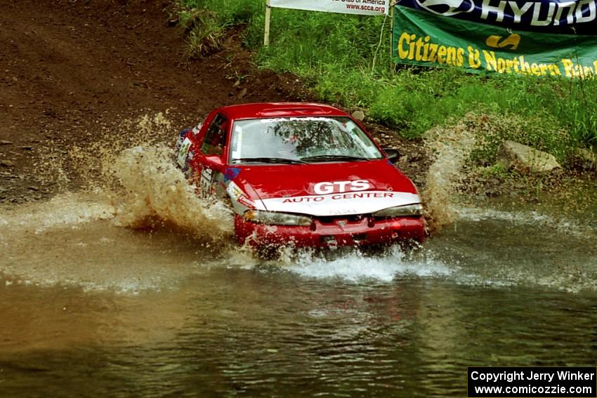 Wojciech Hajduczyk / Chuck Cox Plymouth Laser at the flying finish of Stony Crossing, SS1.