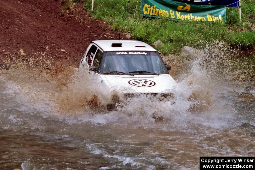 Jon Hamilton / Josh Westhoven VW Rabbit at the flying finish of Stony Crossing, SS1.