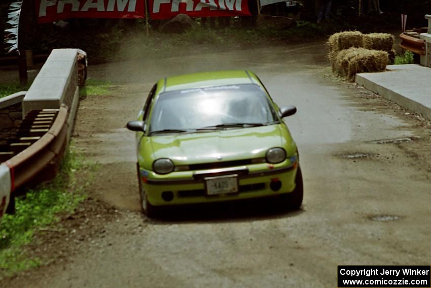 Brian Goss / Sarah Gardescu Dodge Neon comes through the spectator area at Phasa, SS4.