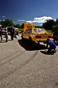 Carl Jardevall / Amity Trowbridge Volvo 740 Turbo prior to the start of the event.