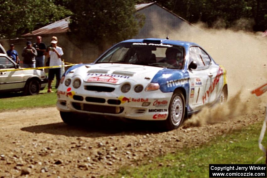 Paul Choiniere / Jeff Becker Hyundai Tiburon at the finish of SS1, Mexico Rec.