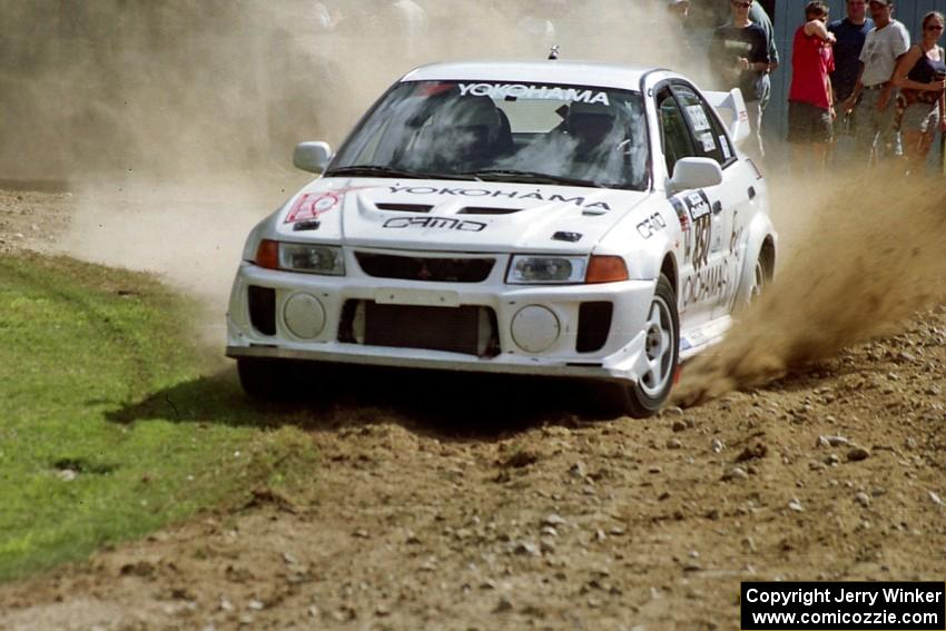 Jean-Sébastien Besner / Jacques Besner Mitsubishi Lancer Evo V at the finish of SS1, Mexico Rec.