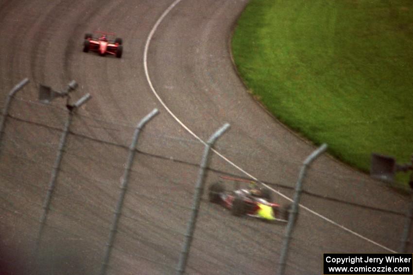 André Ribeiro's Lola T-96/00/Honda and Jimmy Vasser's Reynard 96i/Honda