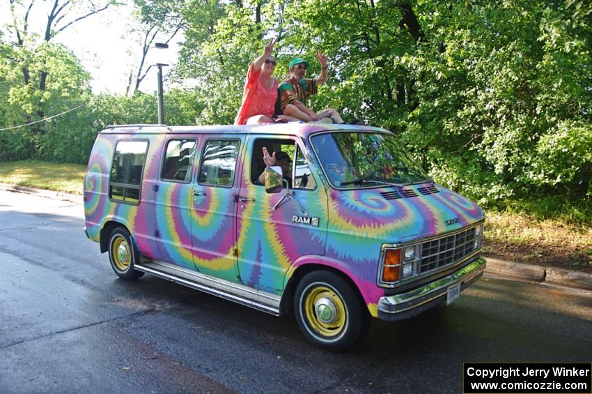 ArtCar 15 - Dodge Ram Van