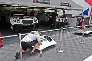 Butch Leitzinger and Chris Dyson's Bentley Continental GT3s