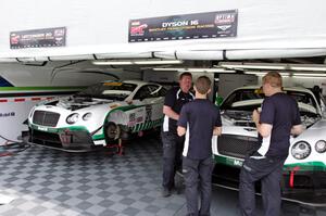 Butch Leitzinger and Chris Dyson's Bentley Continental GT3s