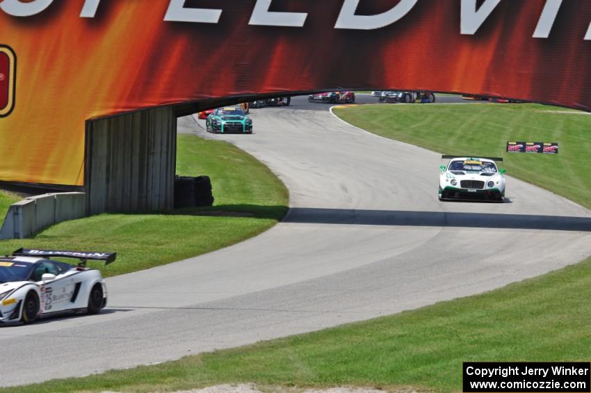 Tomas Enge's Lamborghini Gallardo GT3 FL2, Chris Dyson's Bentley Continental GT3, James Davison's Nissan GT-R GT3, etc.