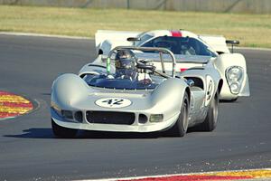 Farrell Preston's McLaren M1B and William Thumel's Lola T-70 Mk IIIB