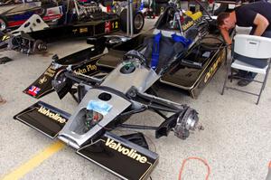 Doc Bundy's Lotus 79 and Gregory Thornton's Lotus 77