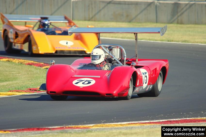 Brian Blain's Lola T-163 and Bill Heifner's McLaren M8F