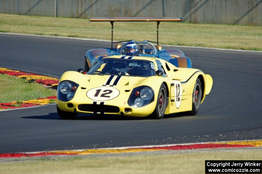 Gary Moore's Ford GT40 Mk. IV and Elliott Forbes-Robinson's Open Sports Ford