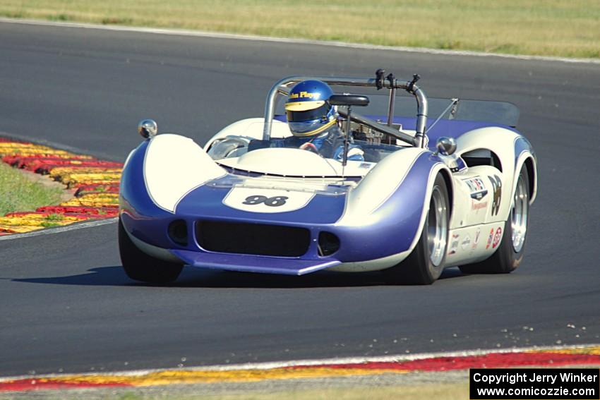 Andrew Beaumont's McLaren M1B