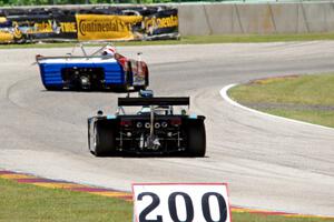 Cal Meeker's Lola T-294 and Jeffrey Miller's Lola T-496/Kohler