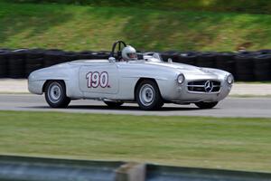 Douglas Radix's Mercedes-Benz 190SL