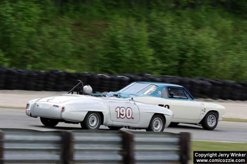 Douglas Radix's Mercedes-Benz 190SL and Chuck Sadek's Chevy Corvair Yenko Stinger