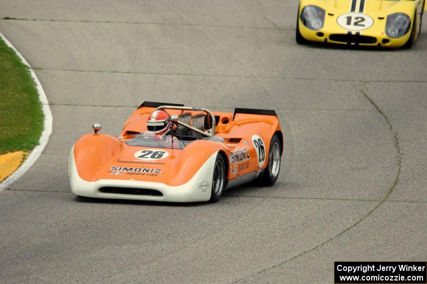 Ed Swart's Lola T-160 and Gary Moore's Ford GT40 Mk. IV