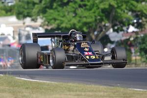 Gregory Thornton's Lotus 77