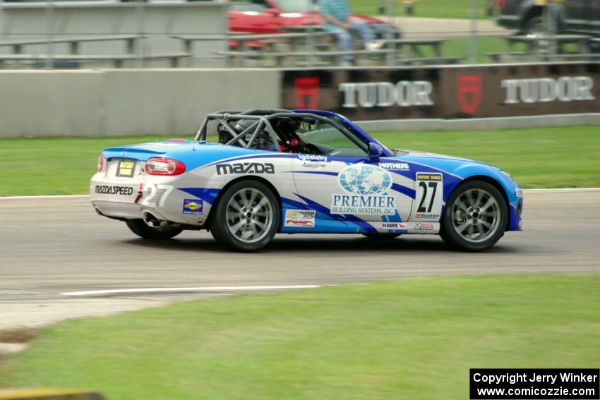 Nick Igdalsky's Mazda MX-5