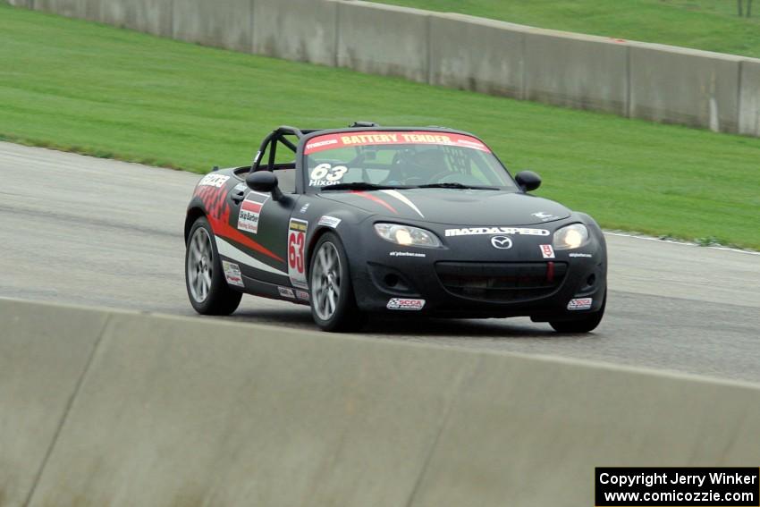 Bryan Hixon's Mazda MX-5