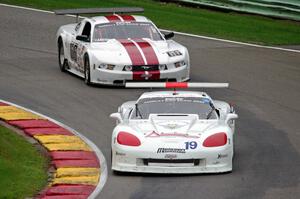 Kerry Hitt's Chevy Corvette and Denny Lamers's Ford Mustang