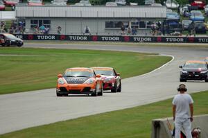 Jeff Mosing / Eric Foss Porsche Cayman, Christian Szymczak / Justin Piscitell Mazda MX-5 and Chad Gilsinger / Ryan Eversley