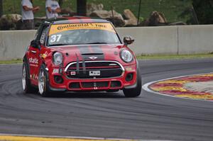 Zack Meyer / Stephen Simpson MINI Cooper JCW