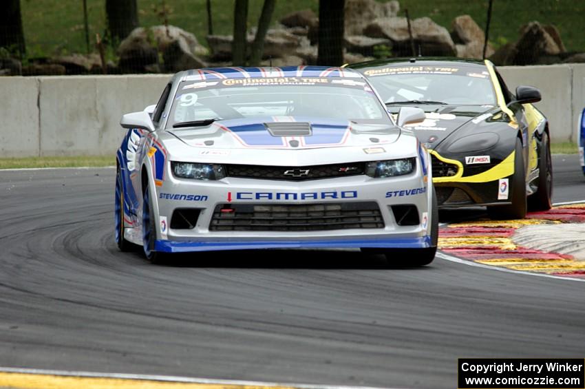 Lawson Aschenbach / Matt Bell Chevy Camaro Z/28.R and Charlie Putman / Charles Espenlaub Aston Martin Vantage