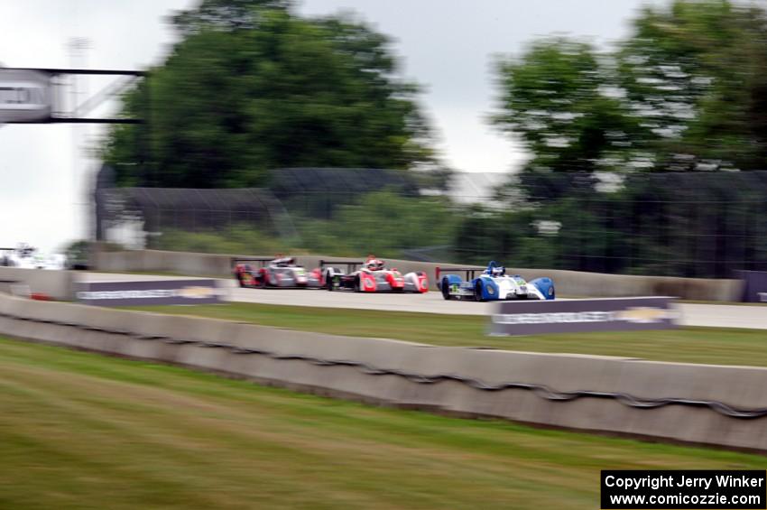 Gerry Kraut's, Dave House's and Gerhard Watzinger's Panoz Élan DP-02s