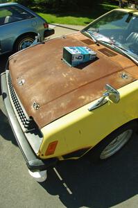 Dodge Colt with modded hood scoop