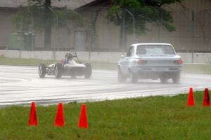 John Hertsgaard's Formula Junior Special and Gary Davis' Dodge Dart