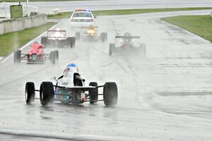 Tony Foster's Swift DB-1 Formula Ford brings up the rear of Race Group 5 before getting the green flag.