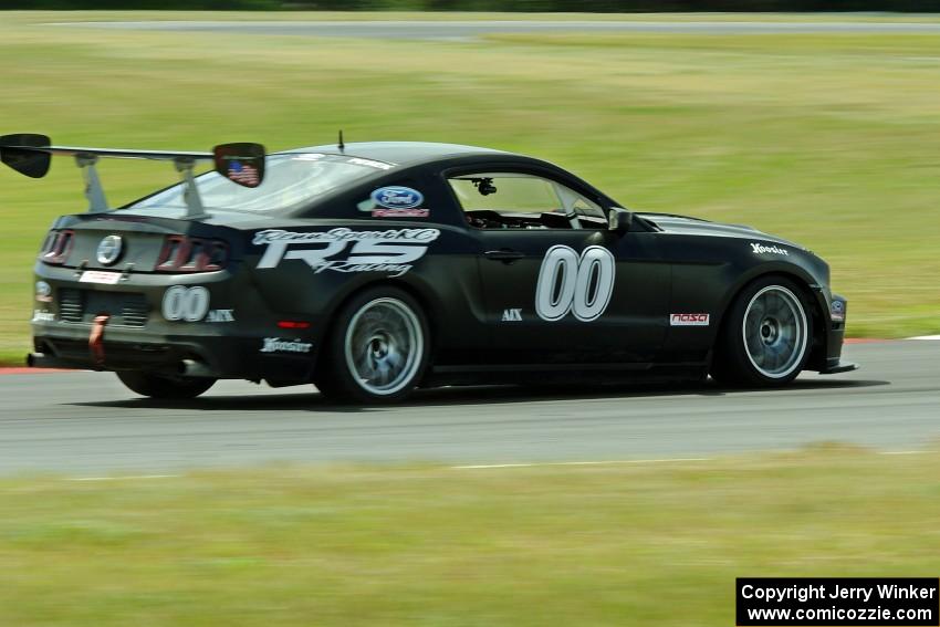 James Pesek's AIX Ford Mustang